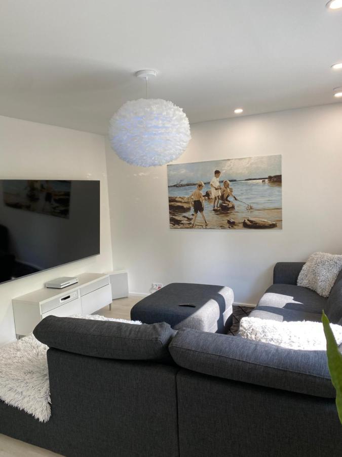 Appartamento Modern Apt - King-Size Bed - Wifi -Self Check In Rovaniemi Esterno foto